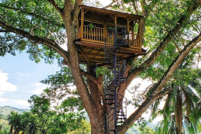 Hospédate en estas mágicas casas del árbol cerca de Bogotá